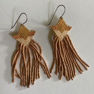 Beautiful Hand-beaded NWOT Earrings in Gold Cream and Clay Colored Beads